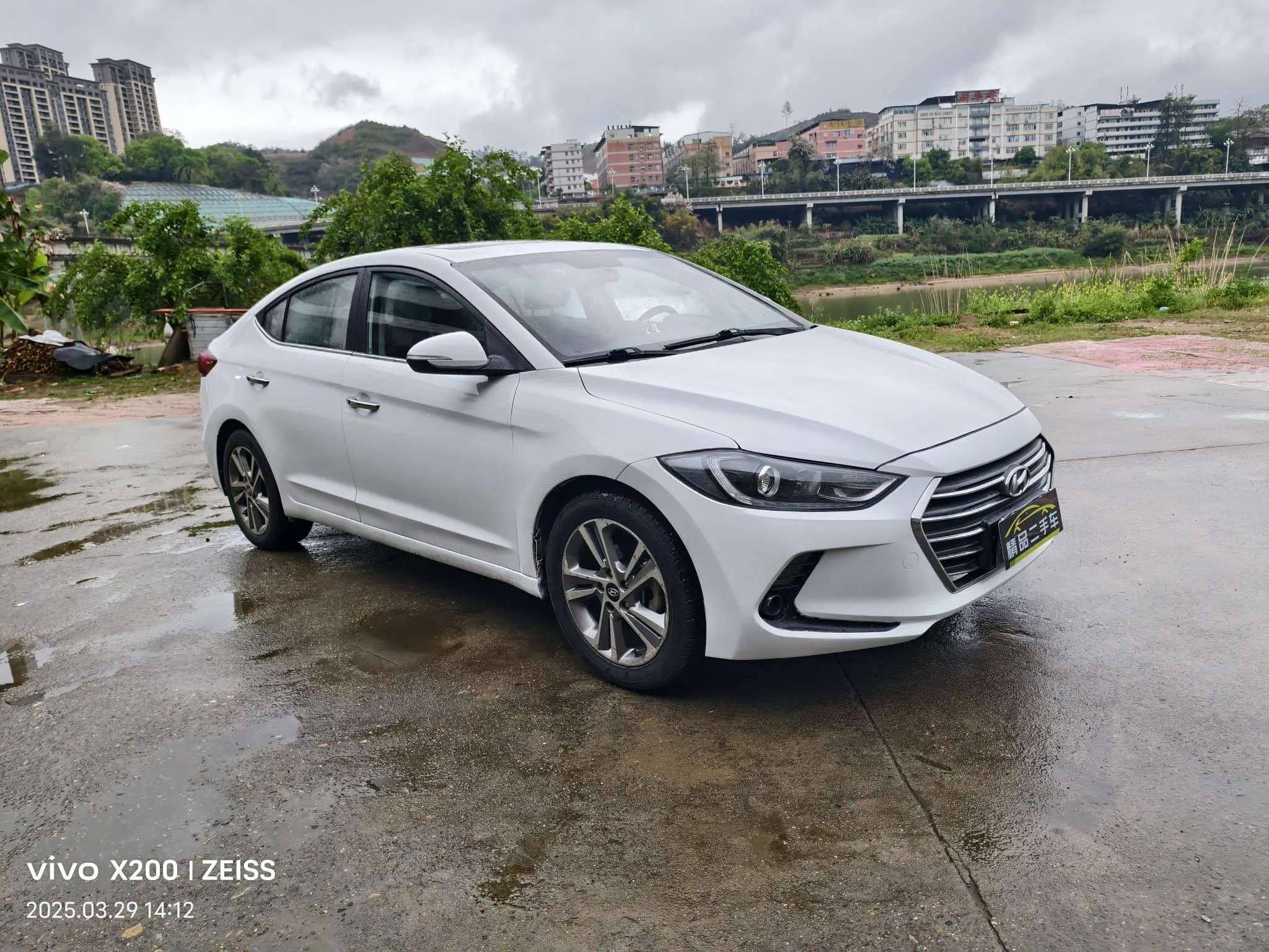 Hyundai Lead