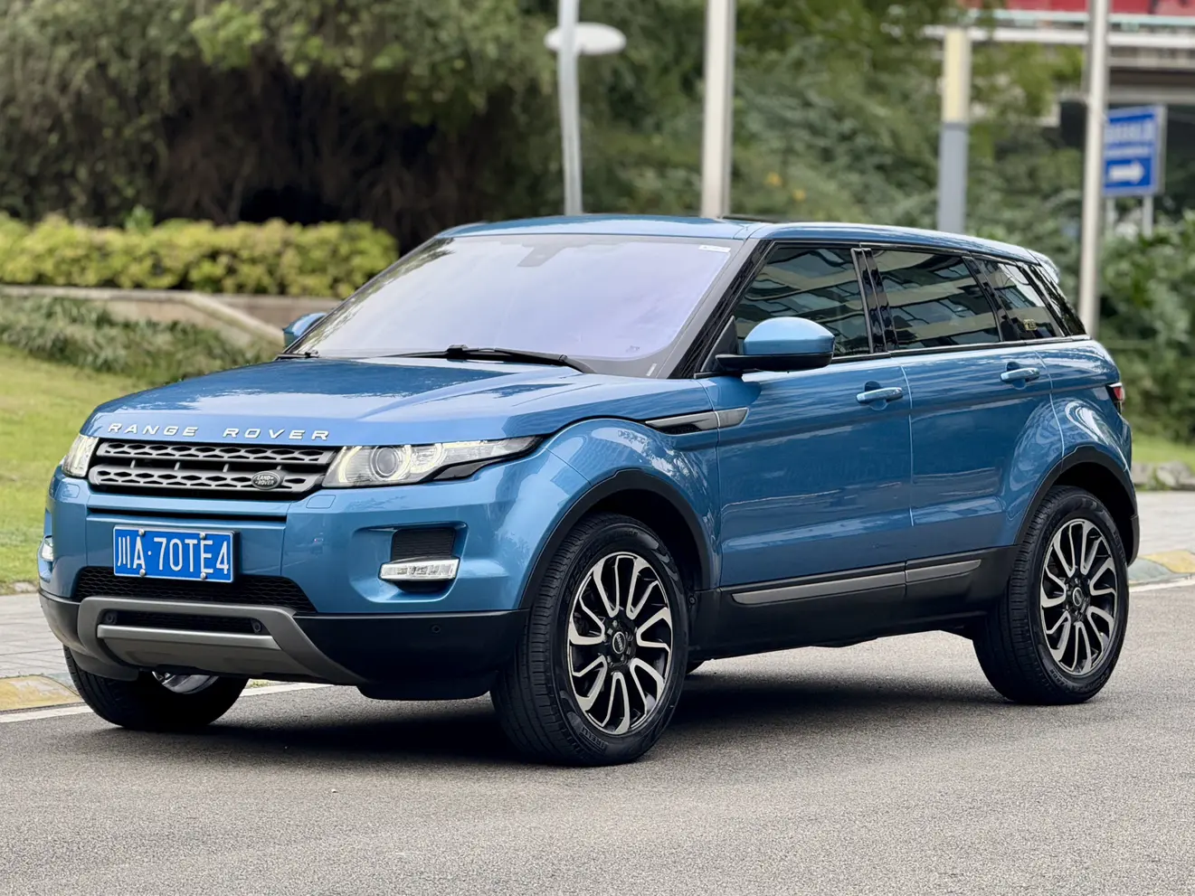 Land Rover Range Rover Evoque  из Китая