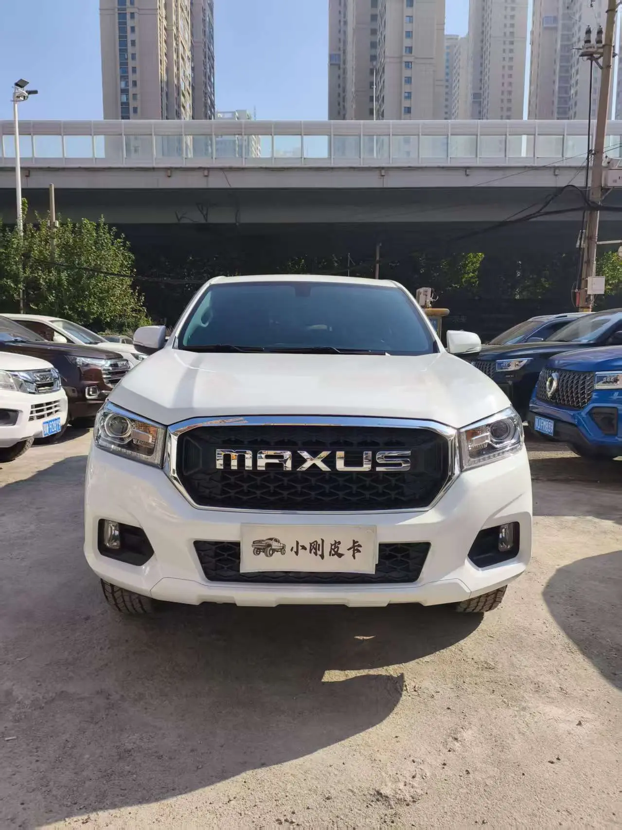 Maxus T70  из Китая