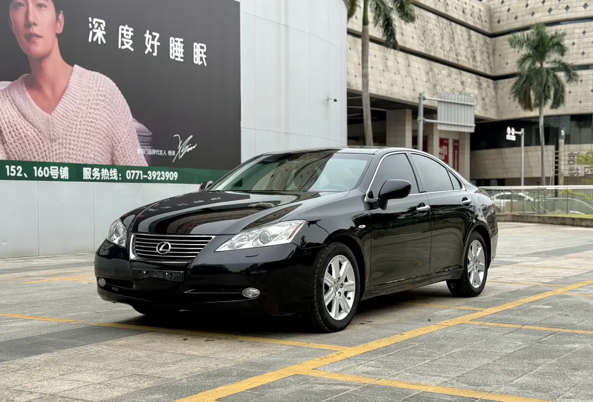 Lexus ES  из Китая