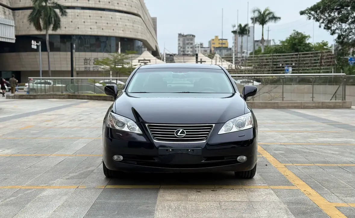 Lexus ES  из Китая