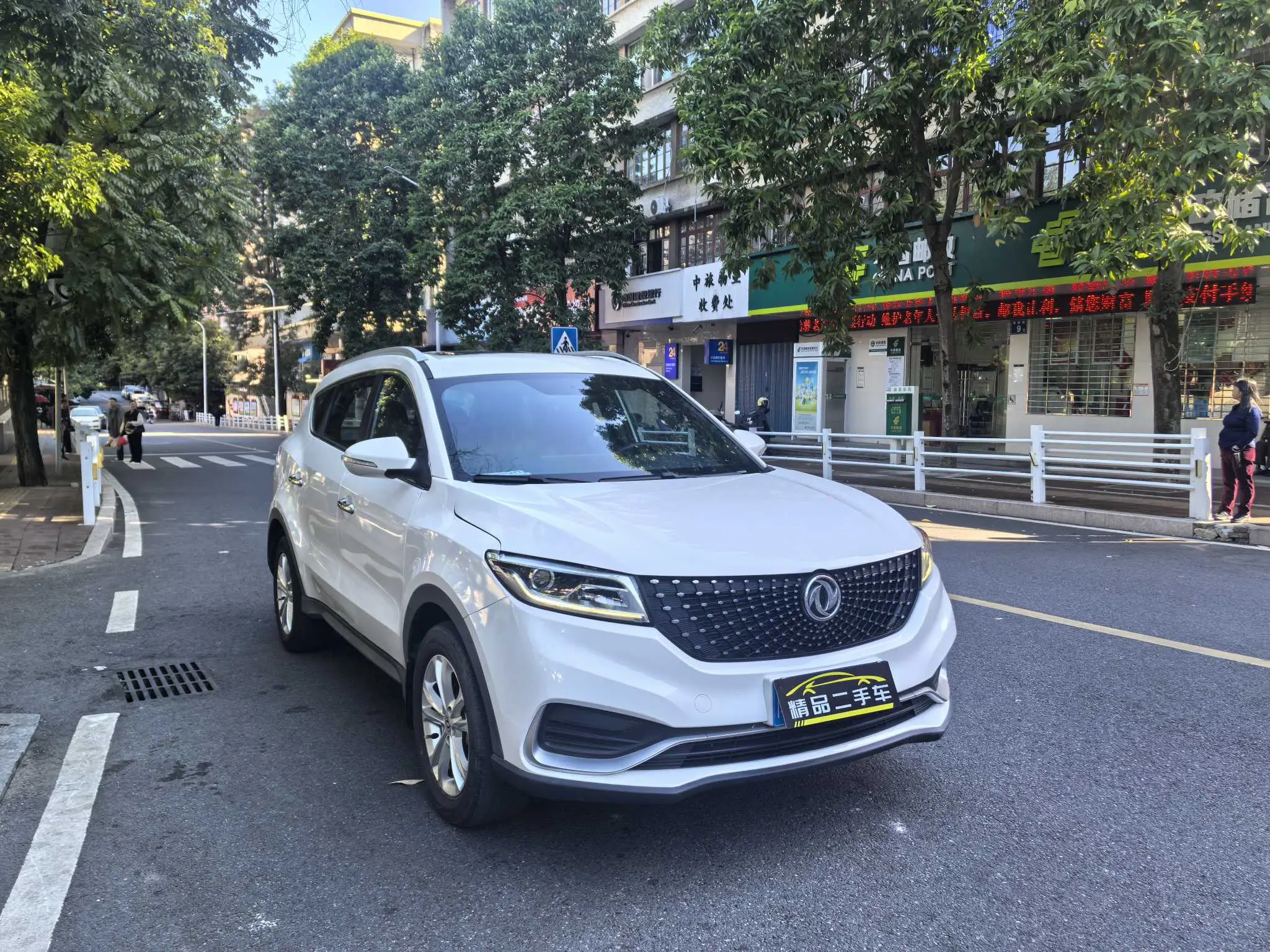 Dongfeng Fengguang 580Pro  из Китая