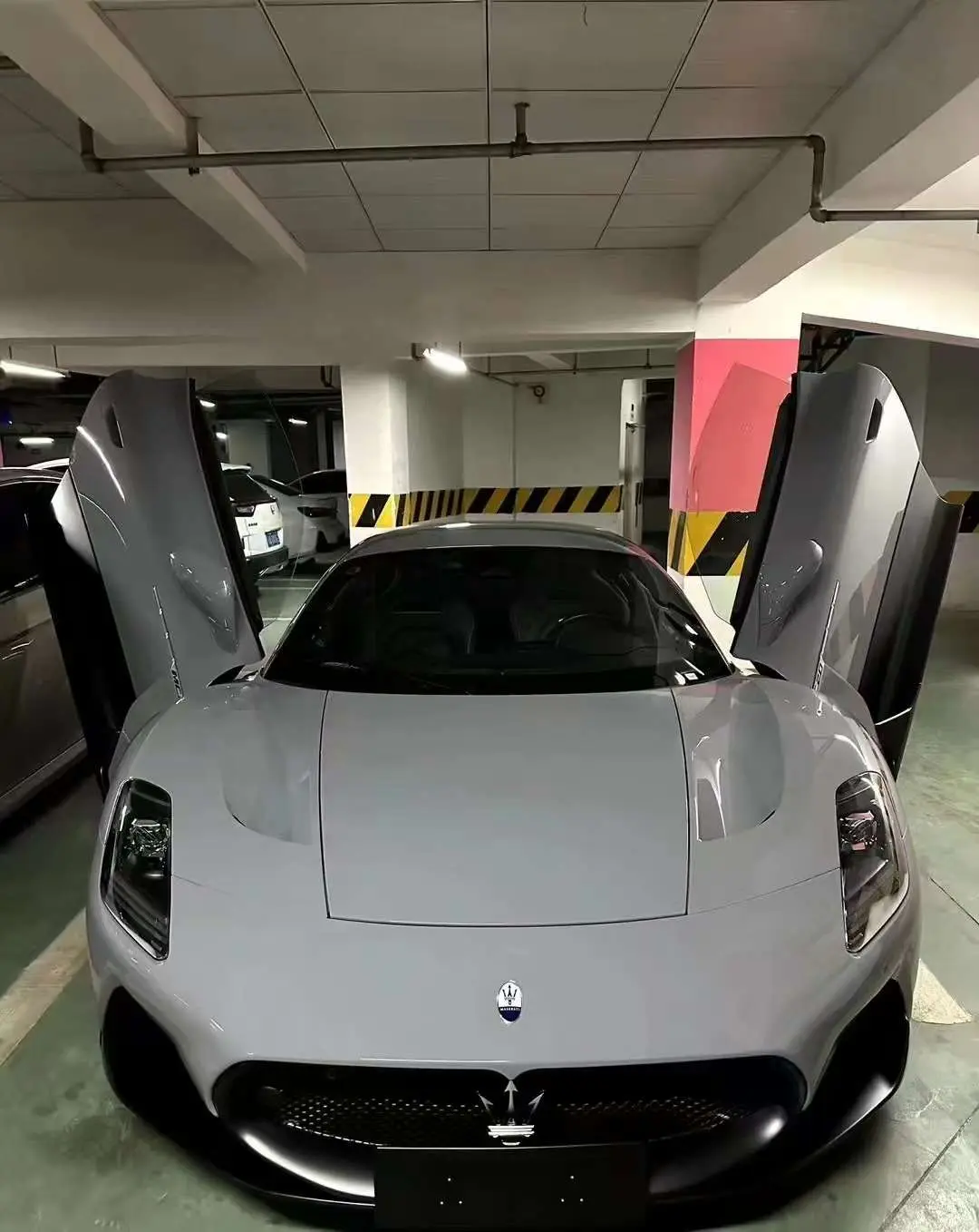 Maserati MC20  из Китая