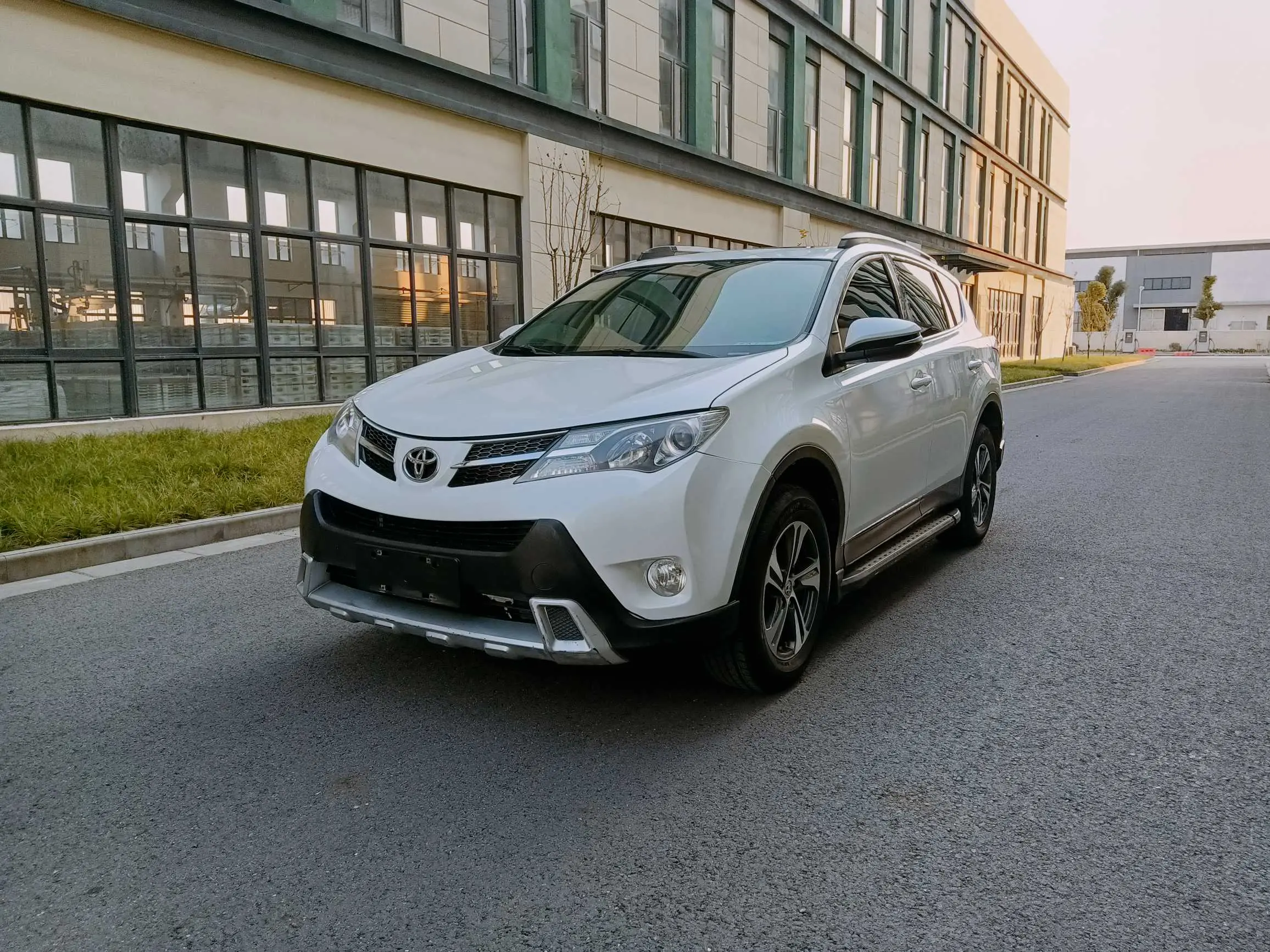 Toyota RAV4  из Китая