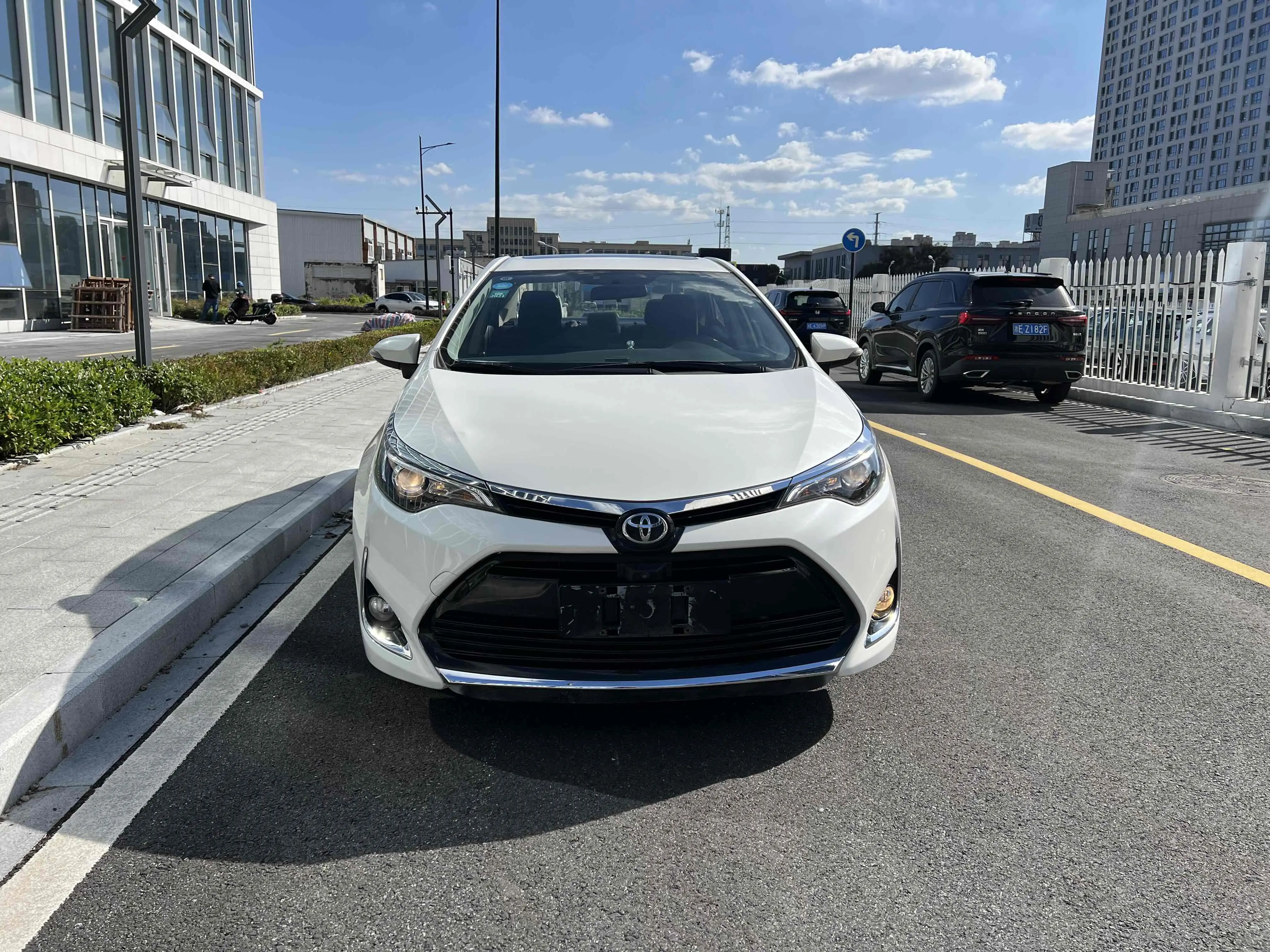 Toyota Levin (Lei Ling)  из Китая