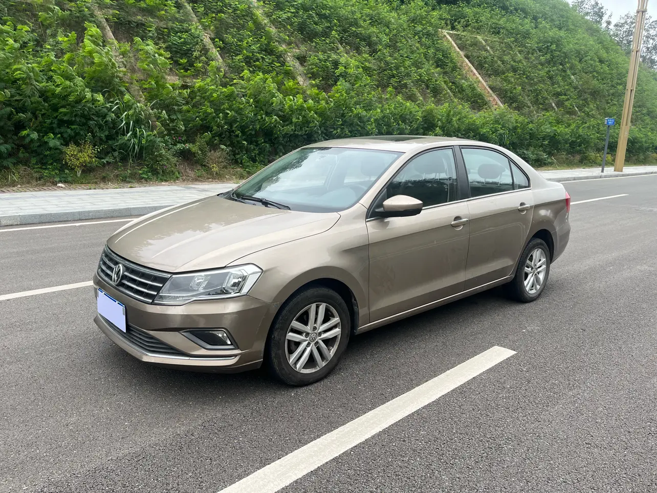 Volkswagen Jetta  из Китая