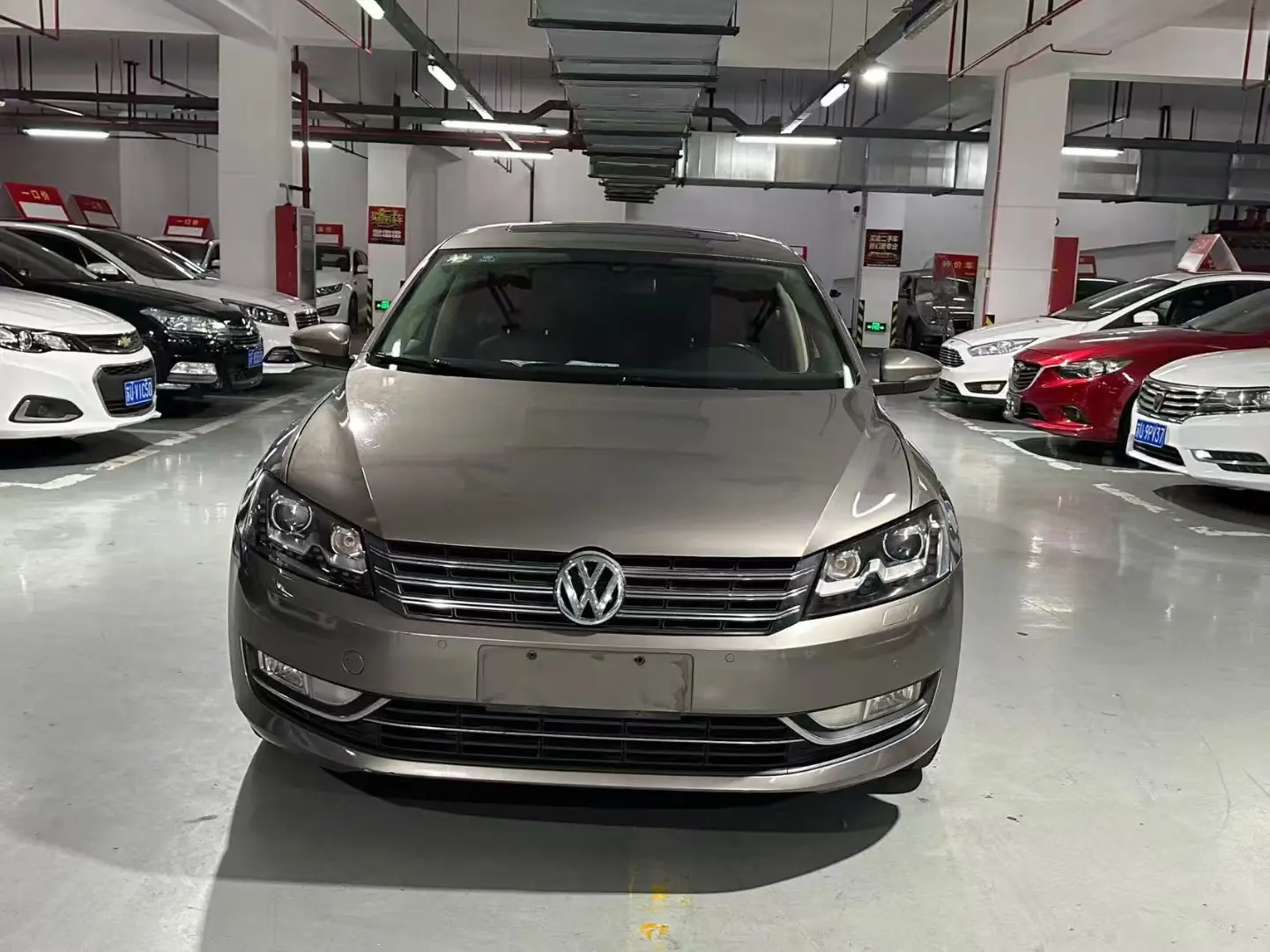 Volkswagen Passat  из Китая