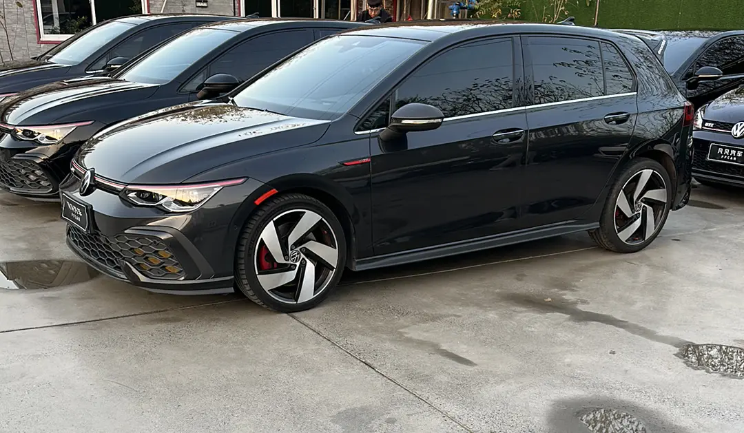 Volkswagen Golf GTI  из Китая