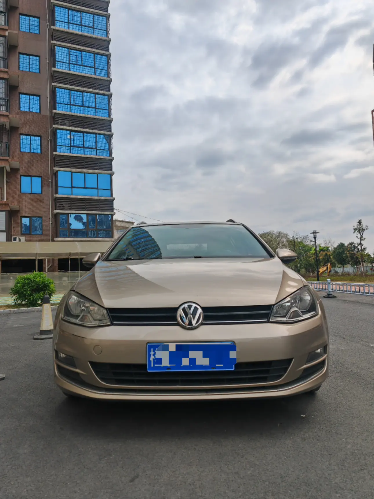 Volkswagen Golf  из Китая