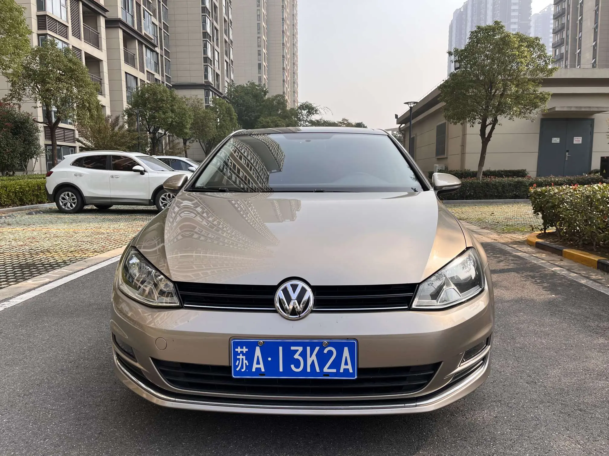 Volkswagen Golf  из Китая