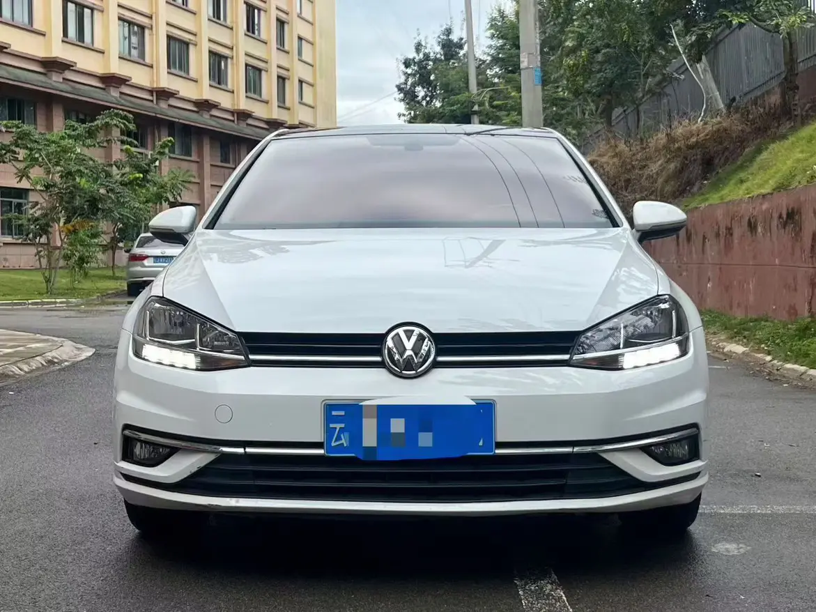 Volkswagen Golf  из Китая