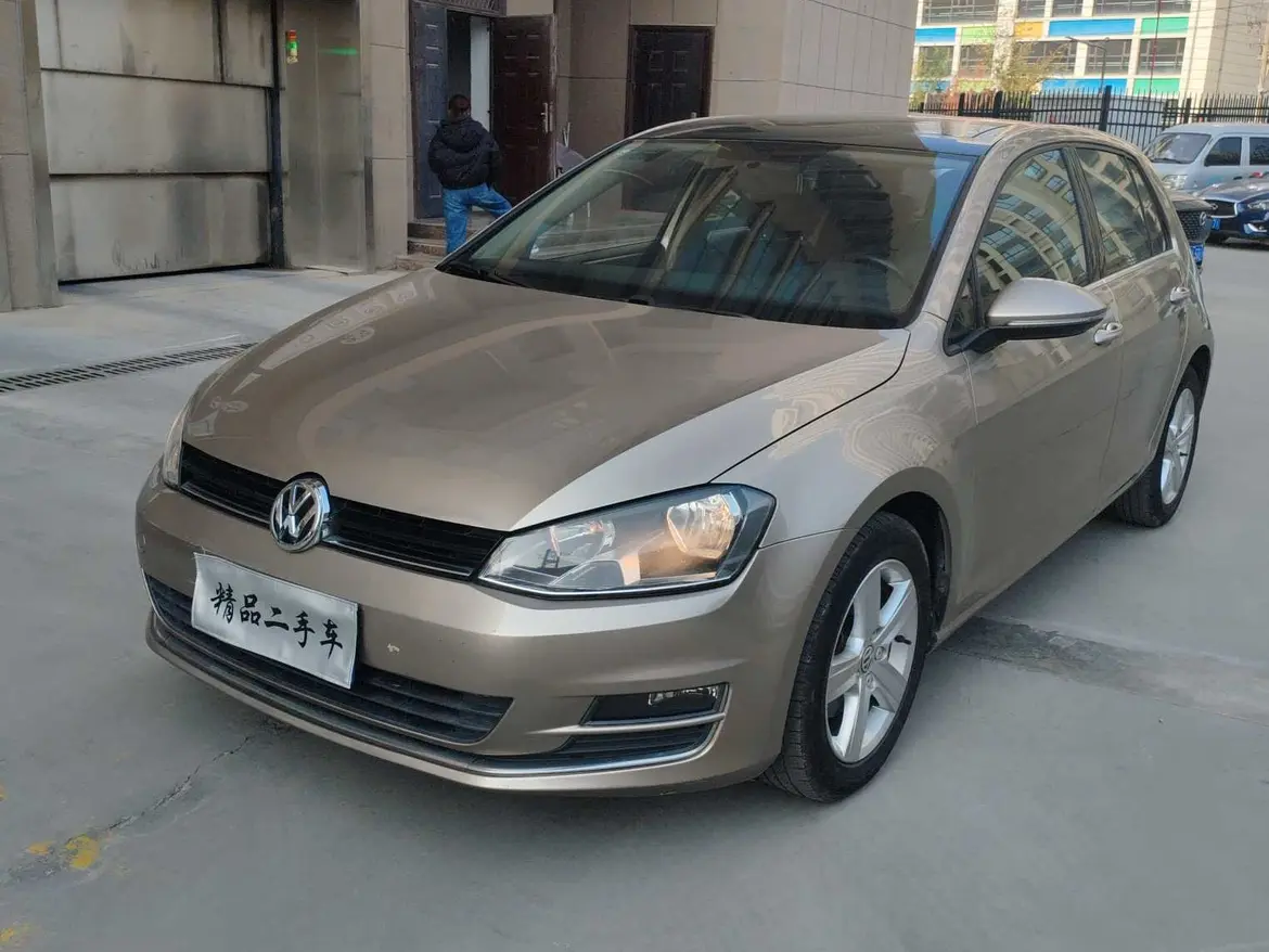 Volkswagen Golf  из Китая