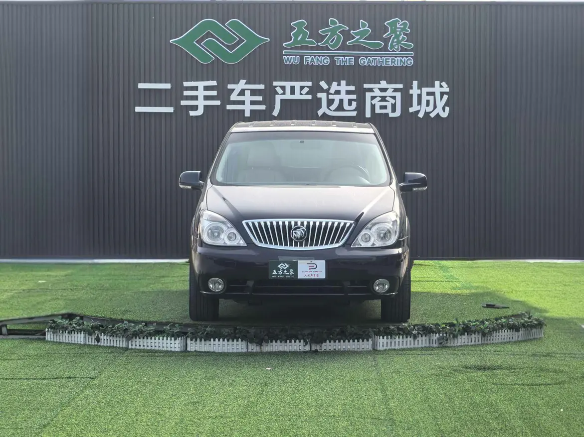 Buick GL8  из Китая