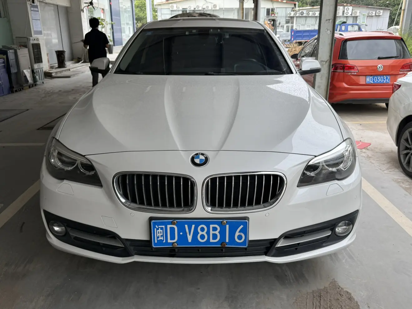 BMW 5 Series  из Китая