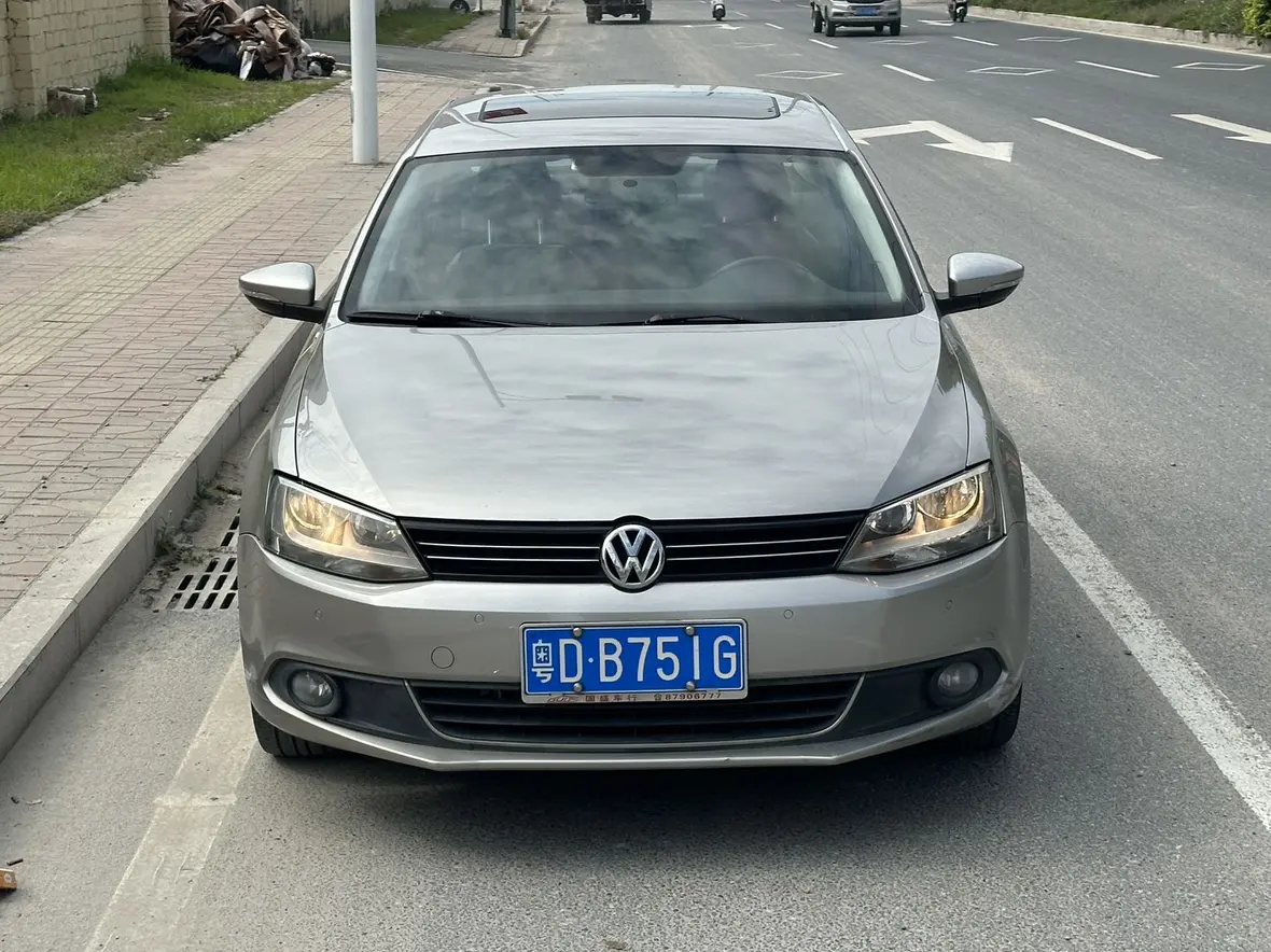 Volkswagen Sagitar  из Китая