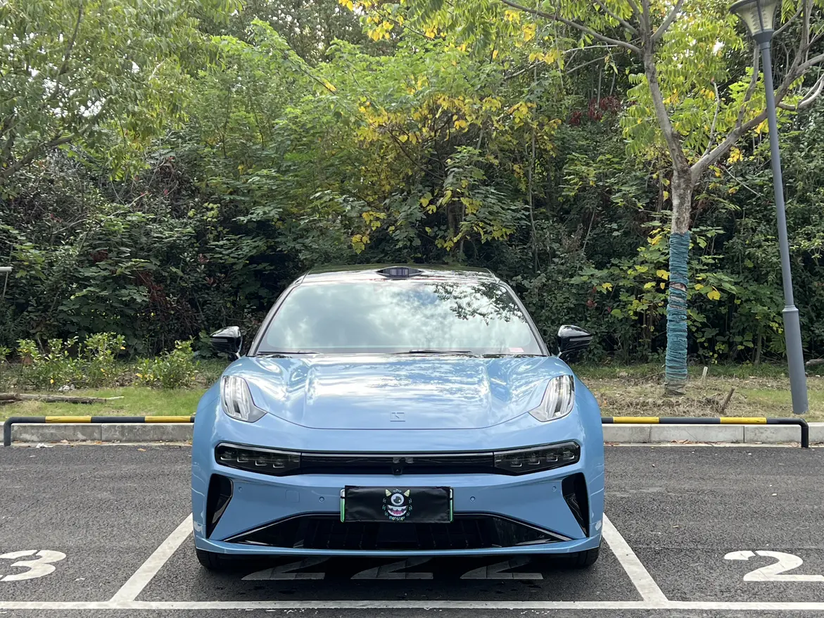 ZEEKR 001  из Китая