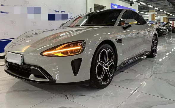 Xiaomi car Xiaomi SU7  из Китая