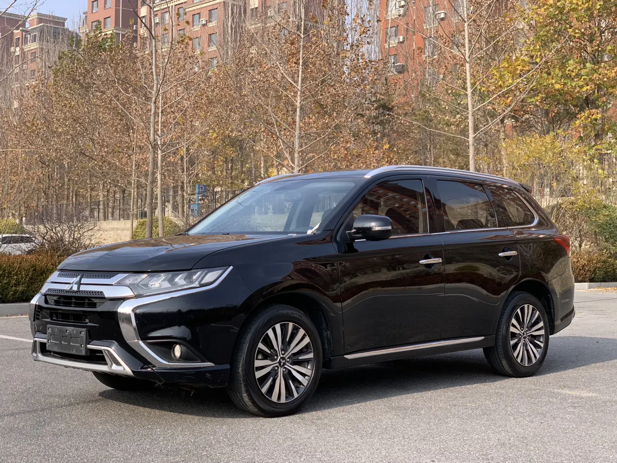 Mitsubishi Outlander  из Китая