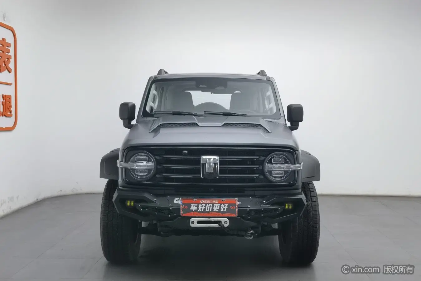 Tank 300  из Китая