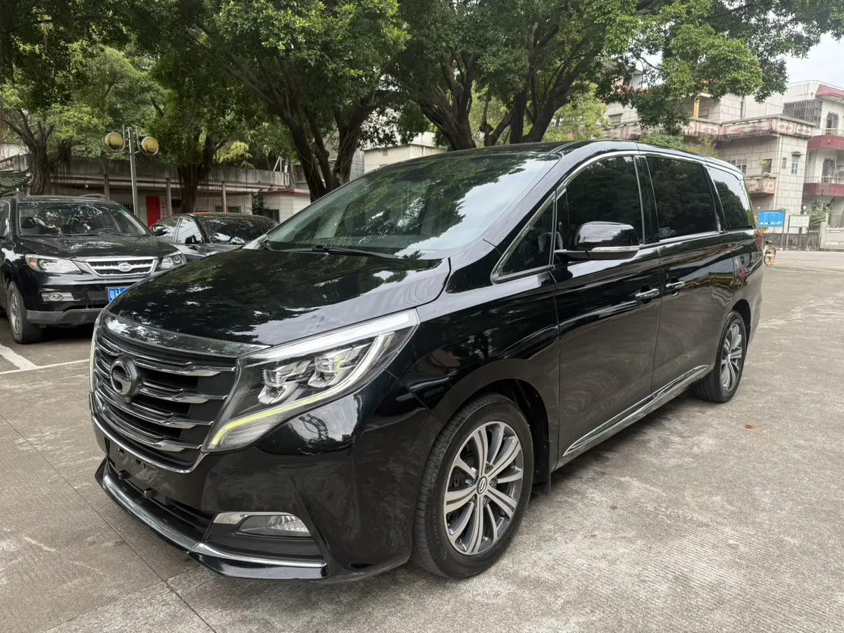GAC Trumpchi M8  из Китая