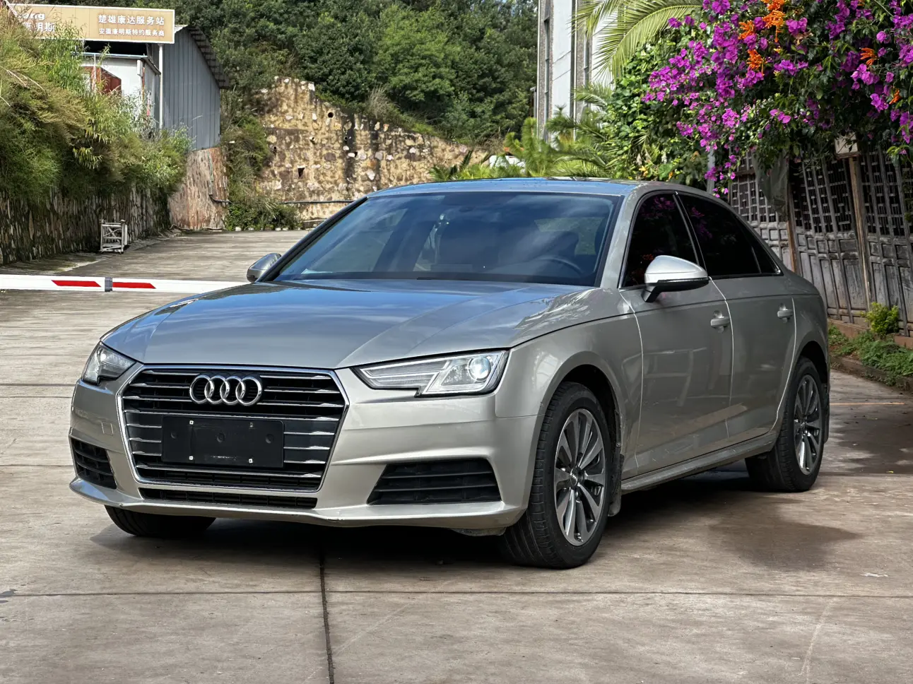 Audi A4L