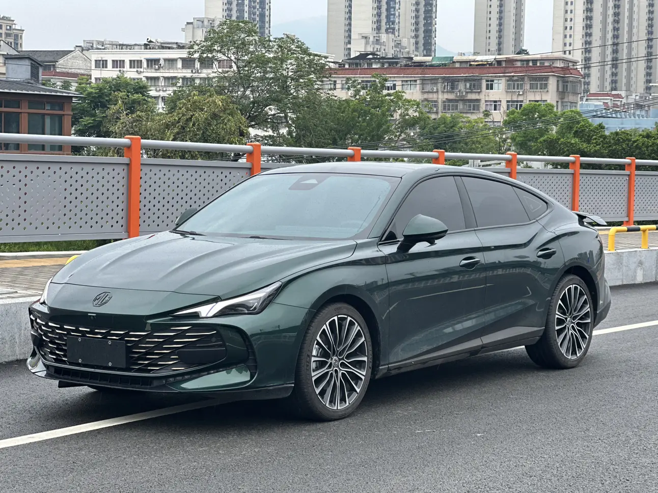 MG 7  из Китая