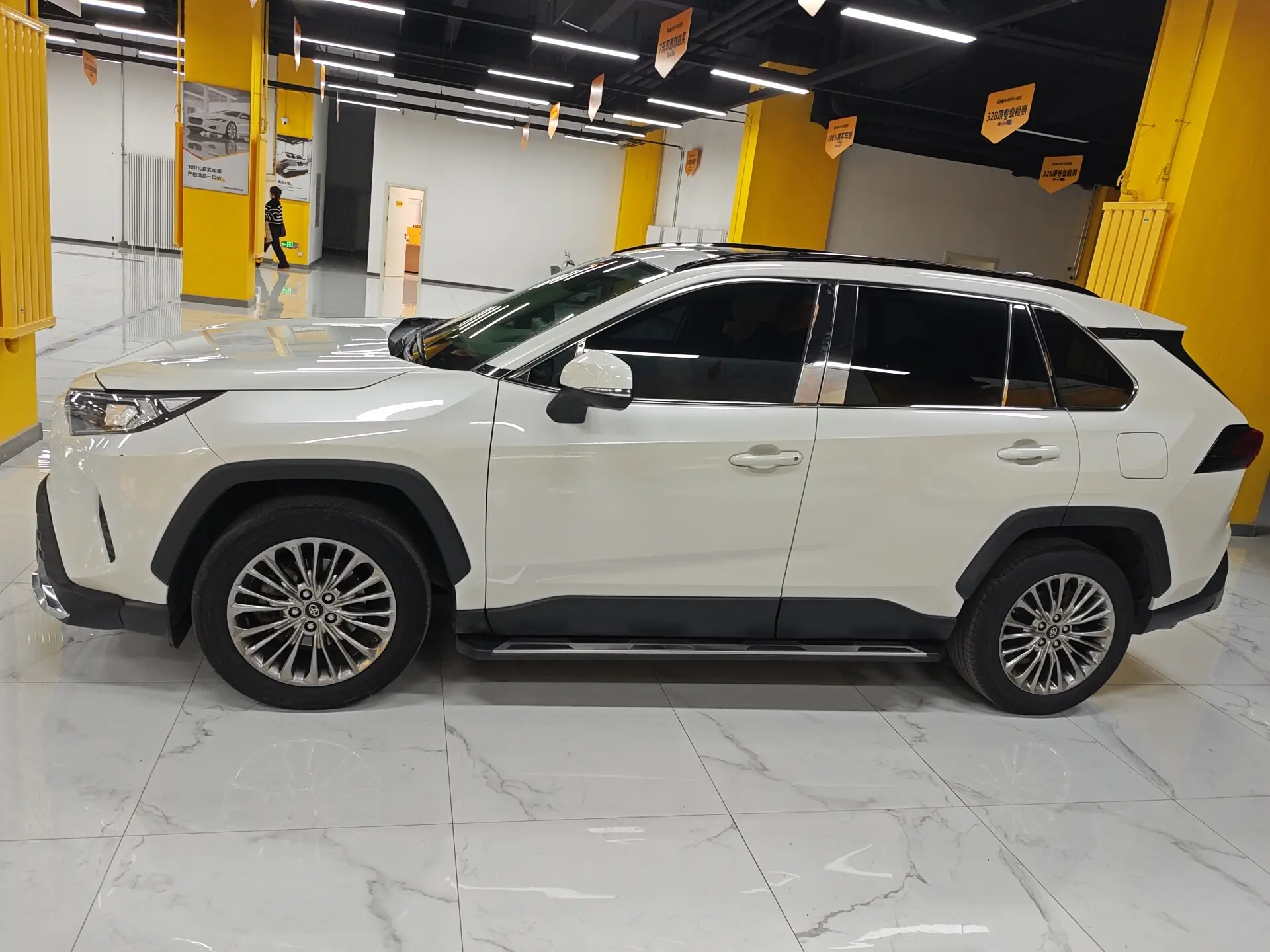 Toyota RAV4  из Китая