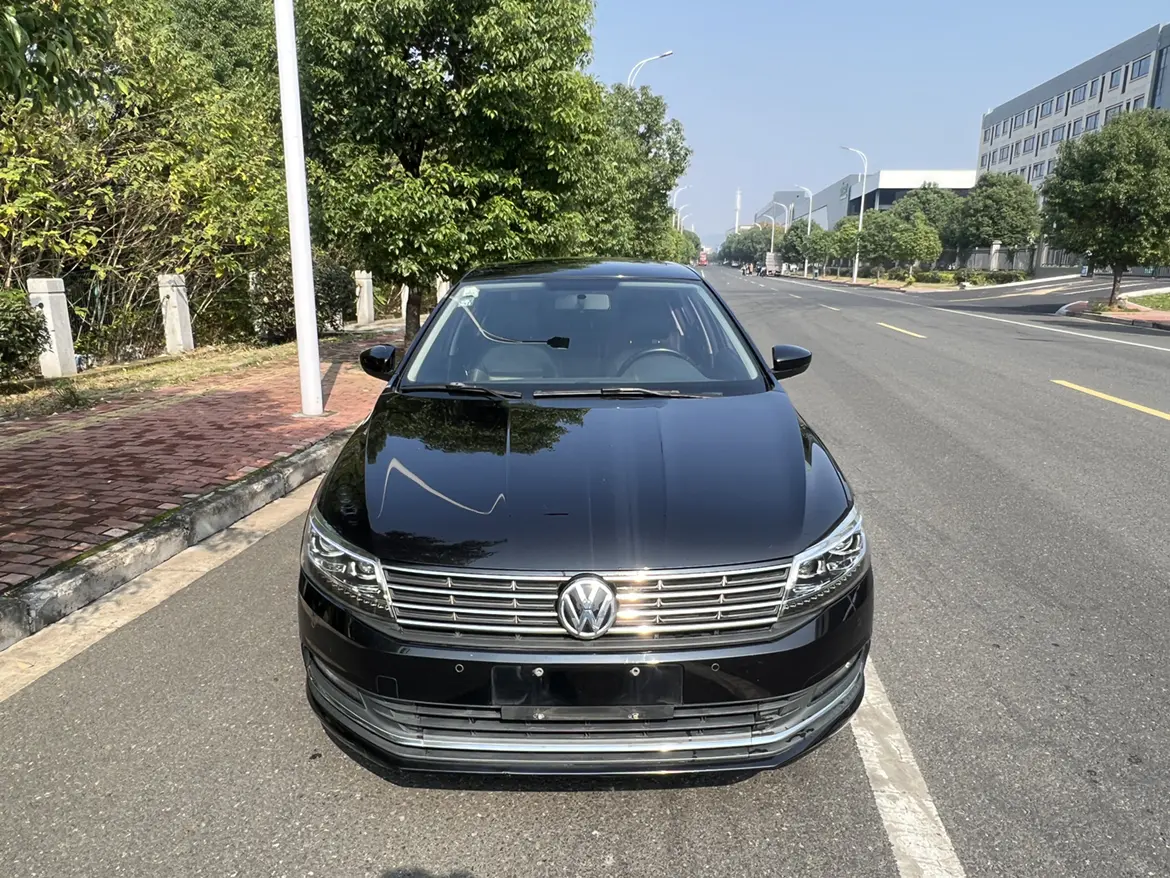 Volkswagen Lavida  из Китая
