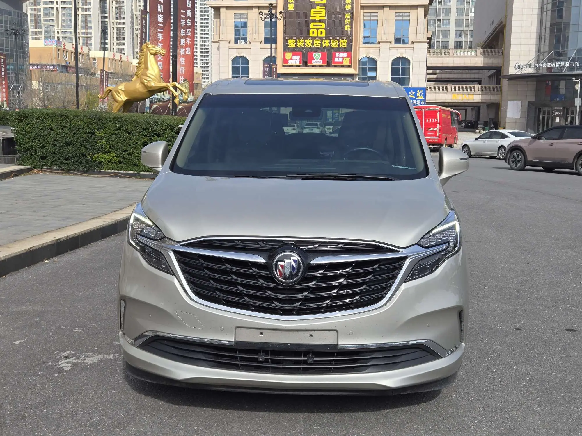 Buick GL8  из Китая