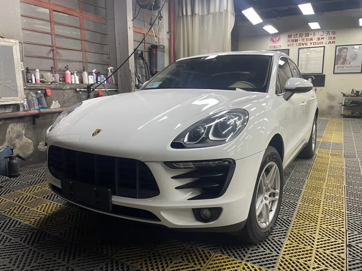 Porsche Macan  из Китая