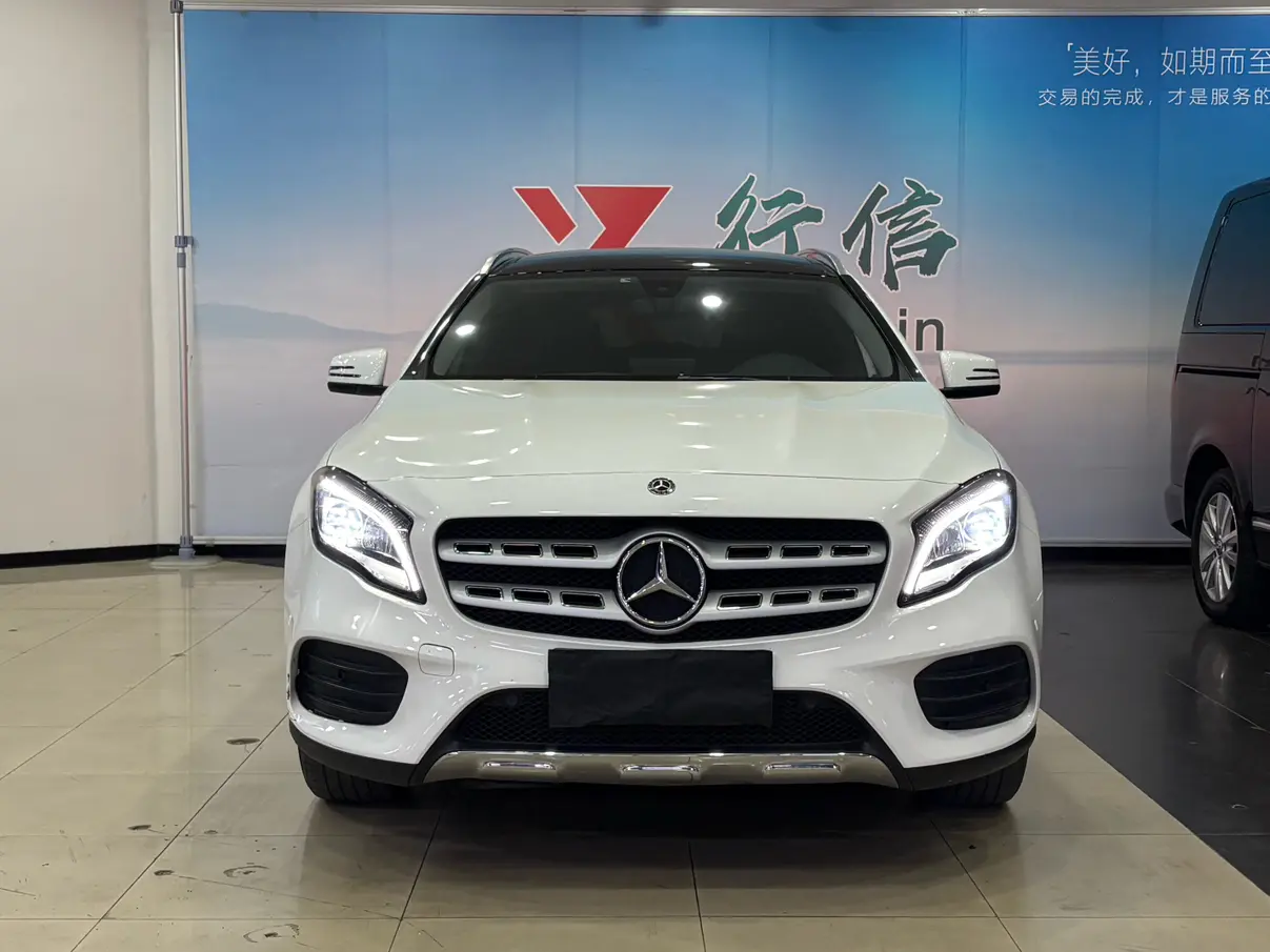 Mercedes-Benz GLA  из Китая
