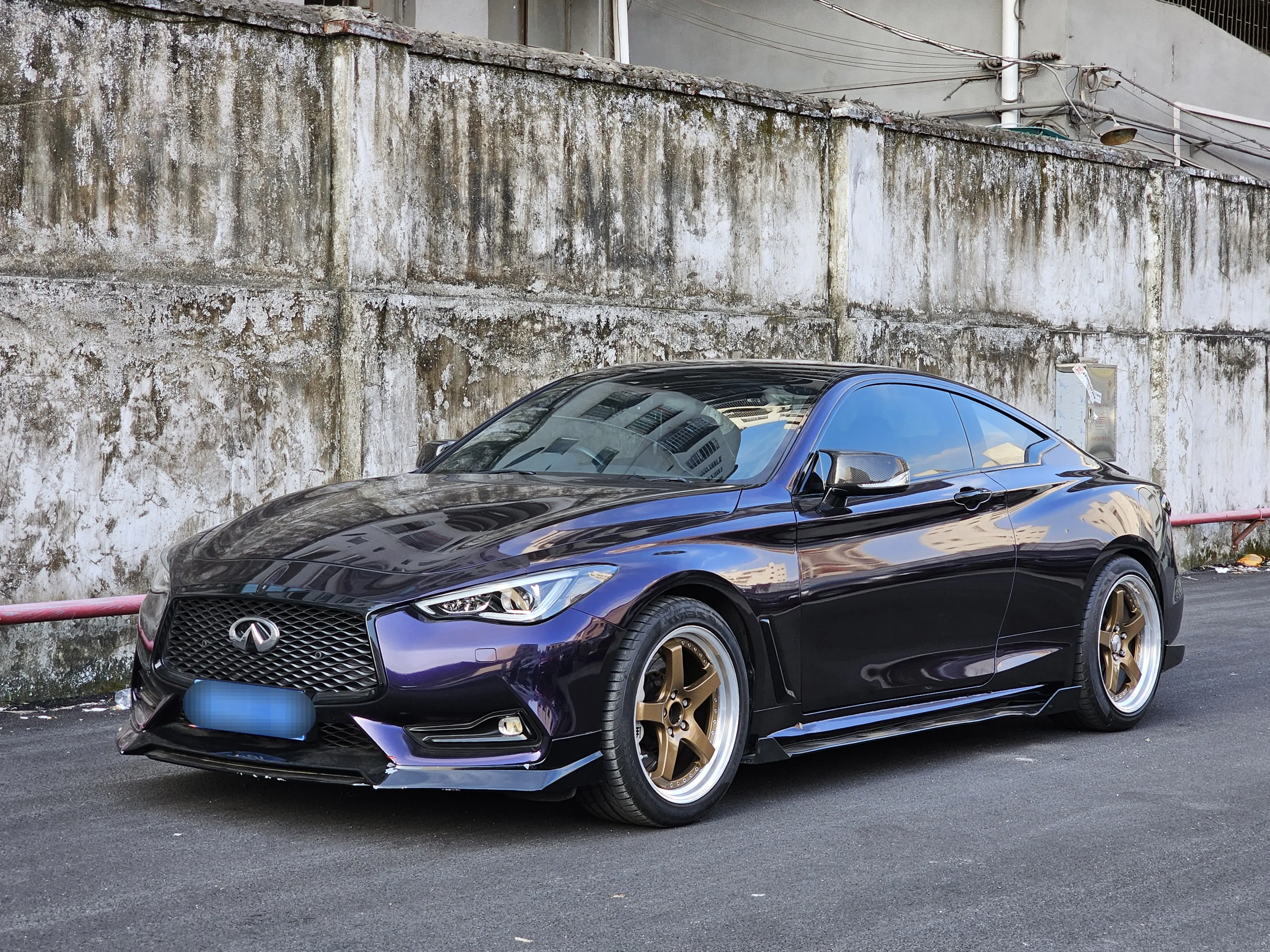 Infiniti Q60  из Китая