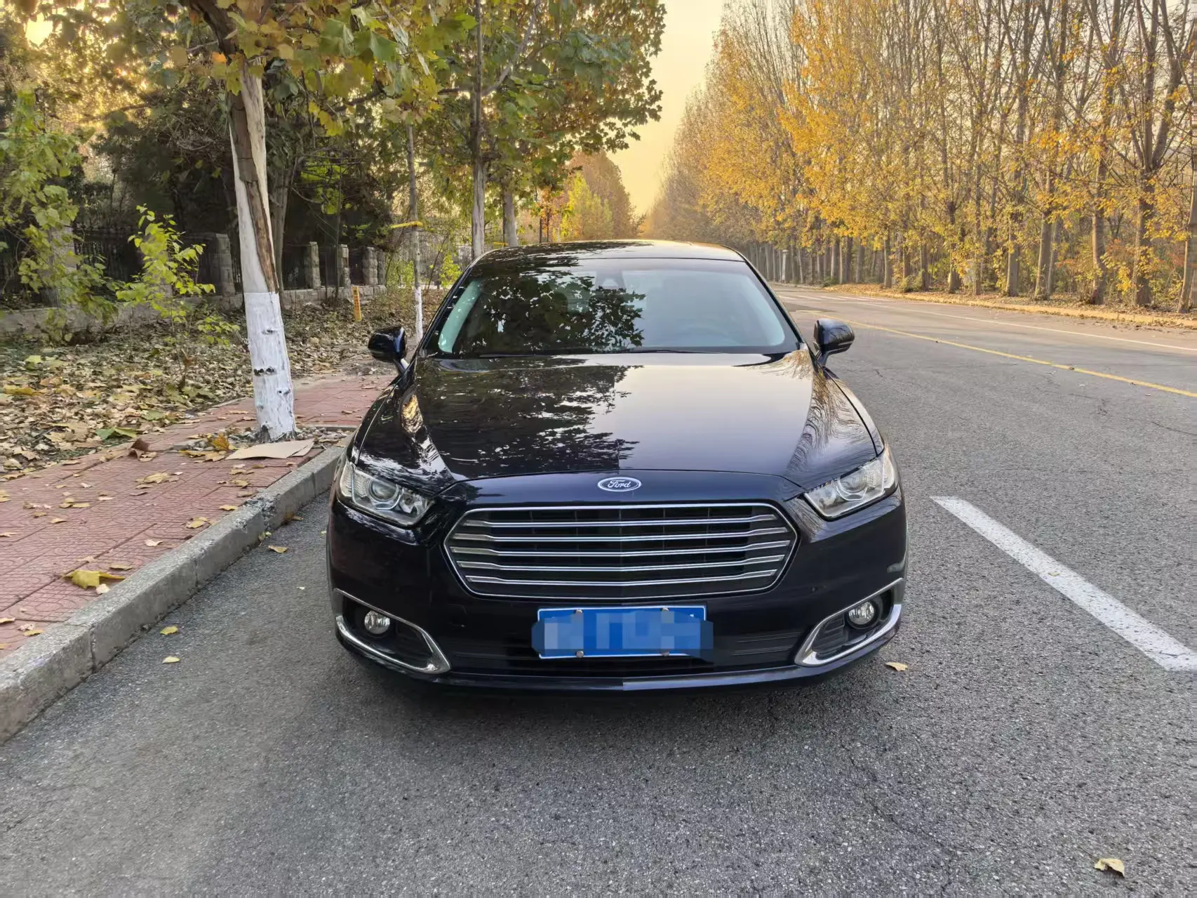 Ford Taurus  из Китая