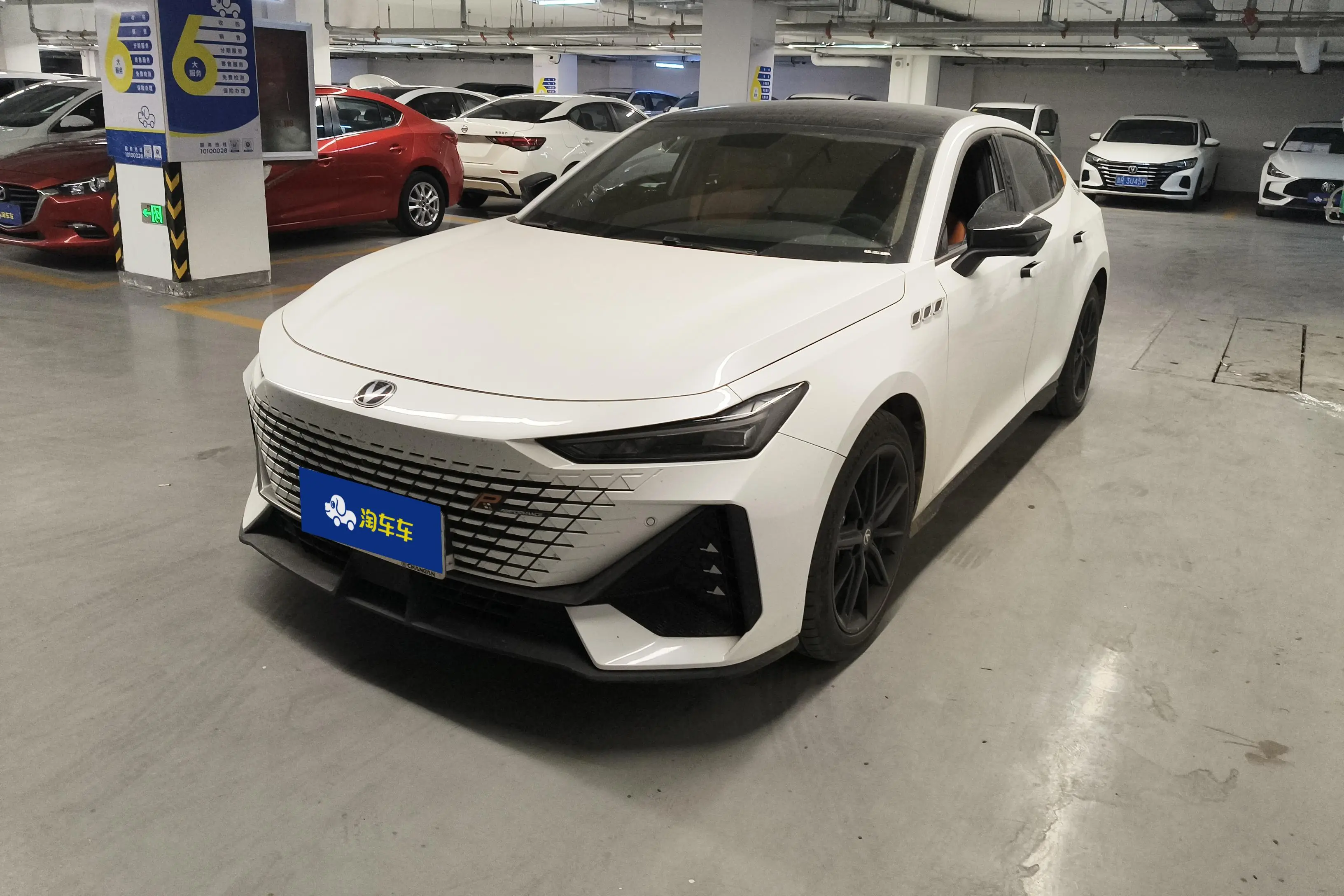 Changan UNI-V  из Китая