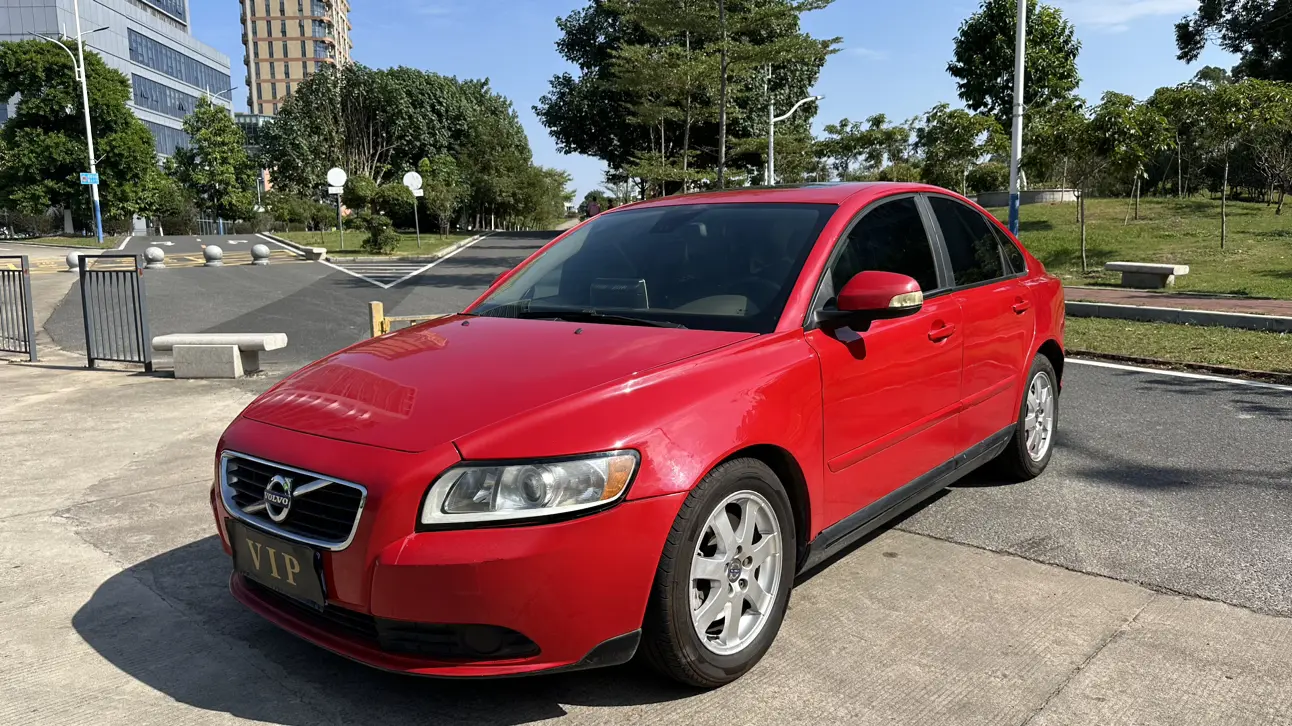 Volvo S40  из Китая