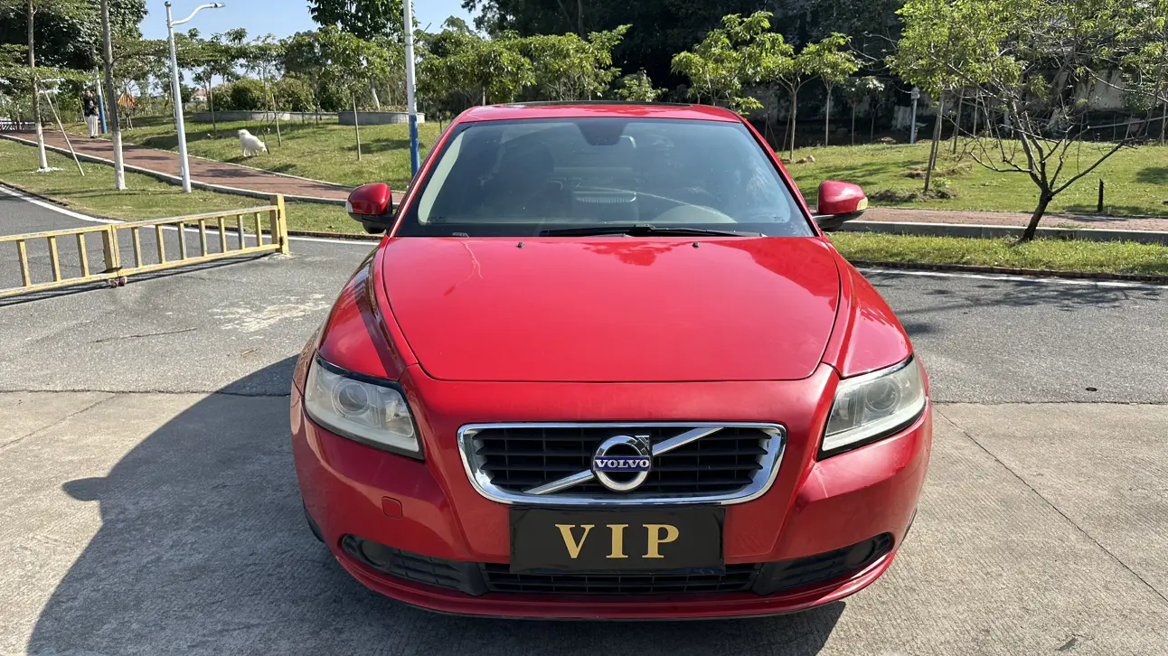 Volvo S40  из Китая