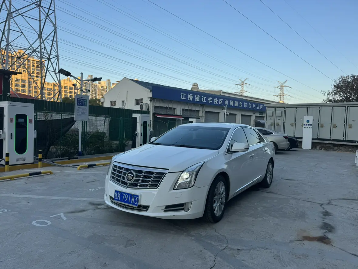 Cadillac XTS  из Китая