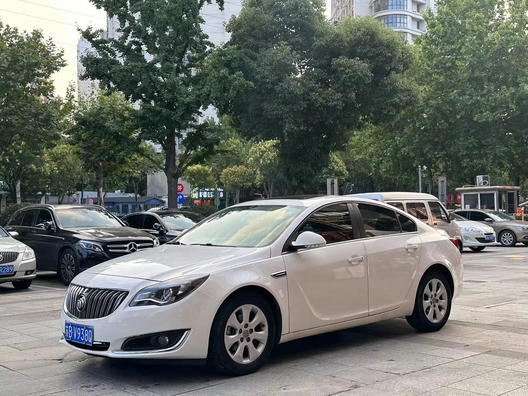 Buick Majesty  из Китая