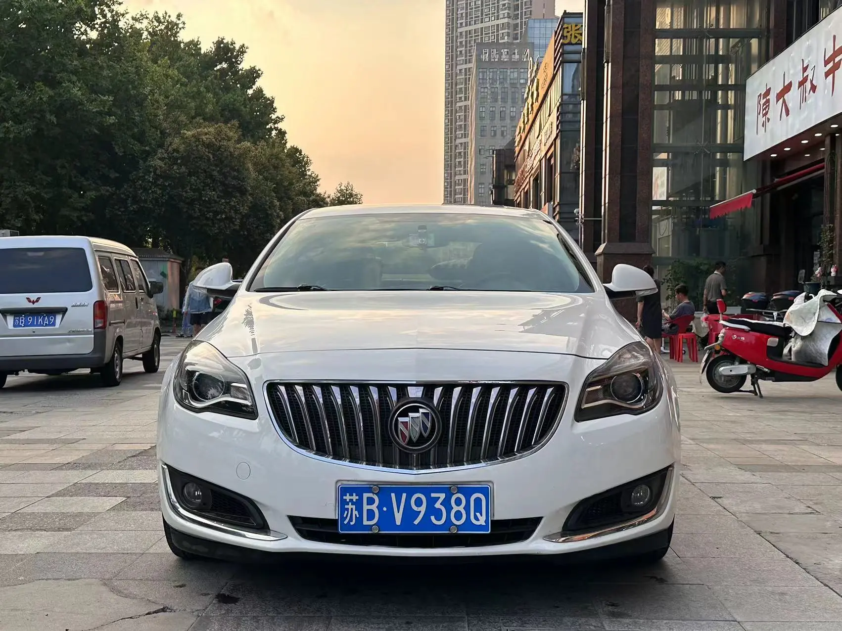 Buick Majesty  из Китая