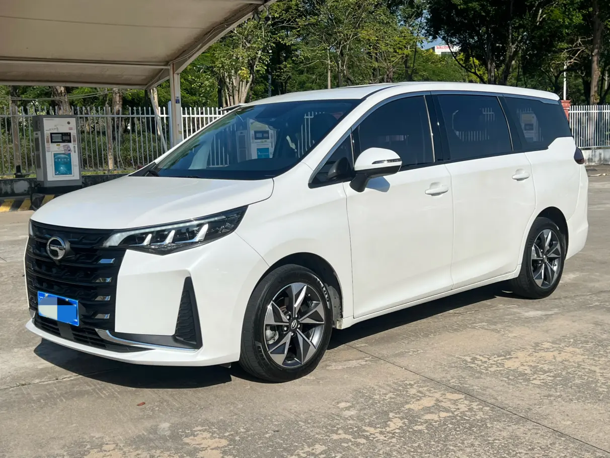 GAC Trumpchi M6  из Китая