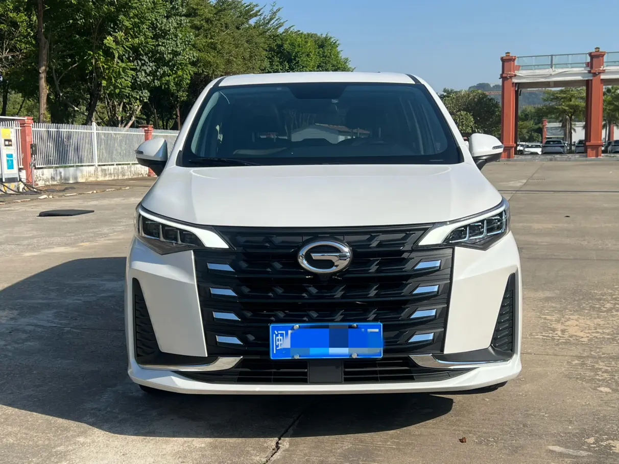 GAC Trumpchi M6  из Китая