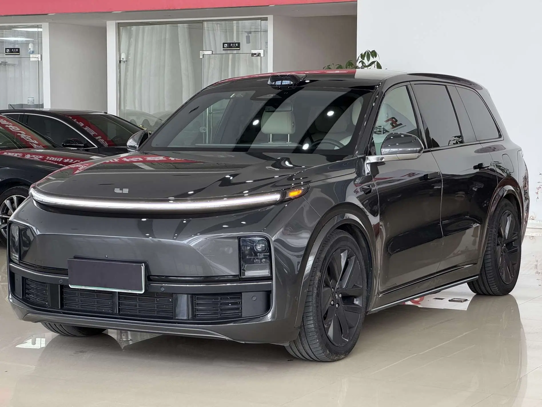 Li L9 (Ideal L9)  из Китая