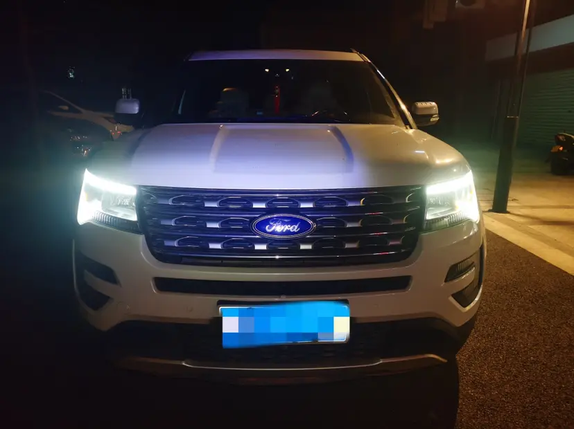 Ford Explorer  из Китая