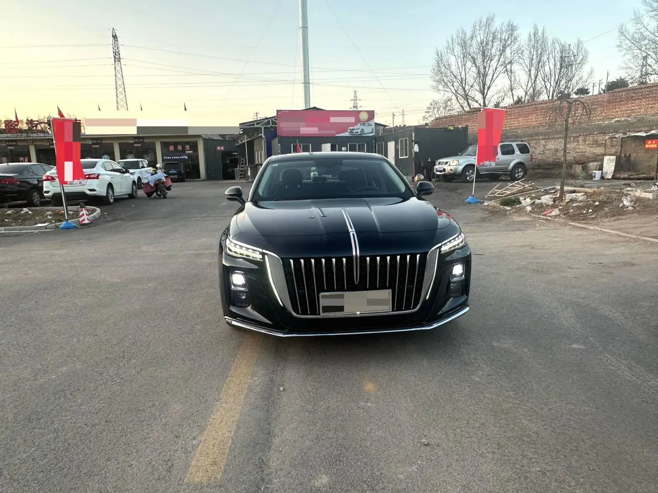 Hongqi H5  из Китая