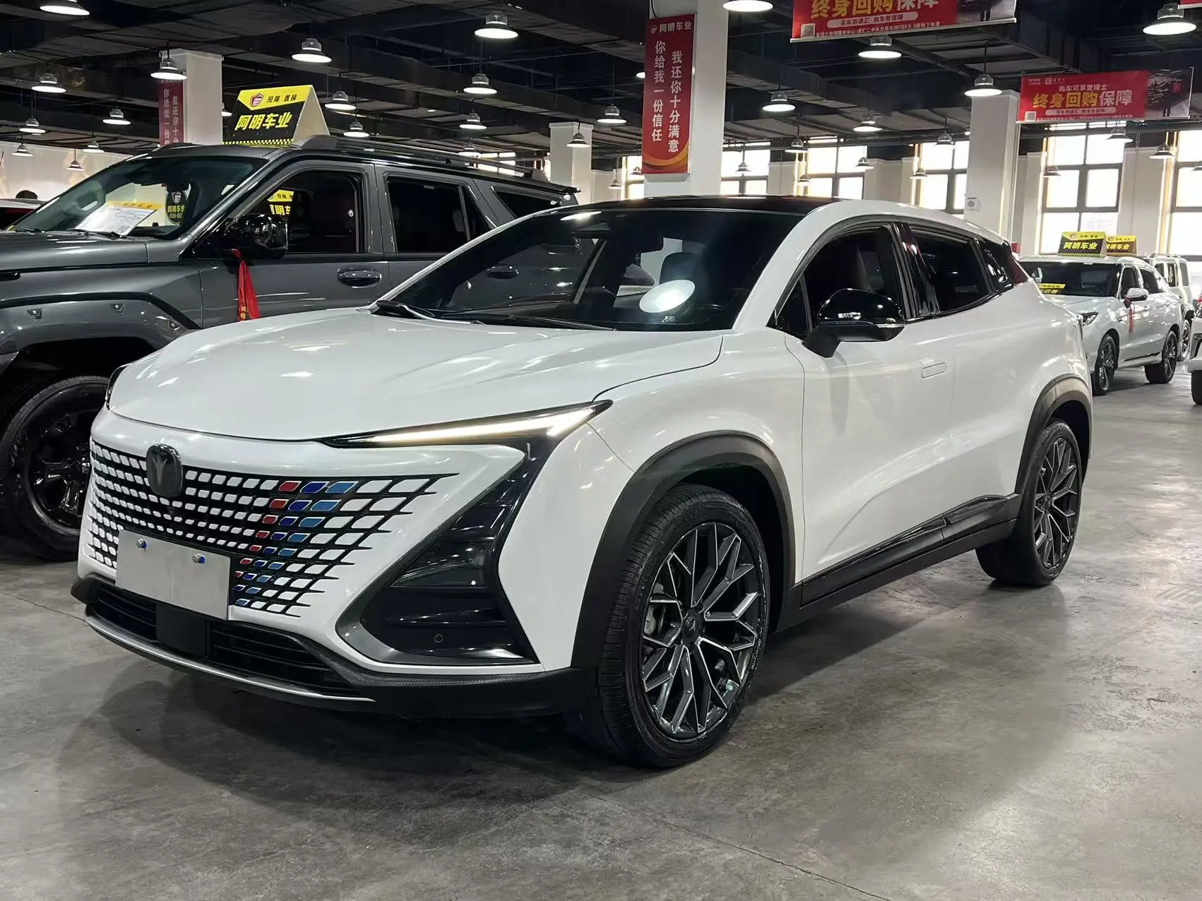 Changan UNI-T  из Китая