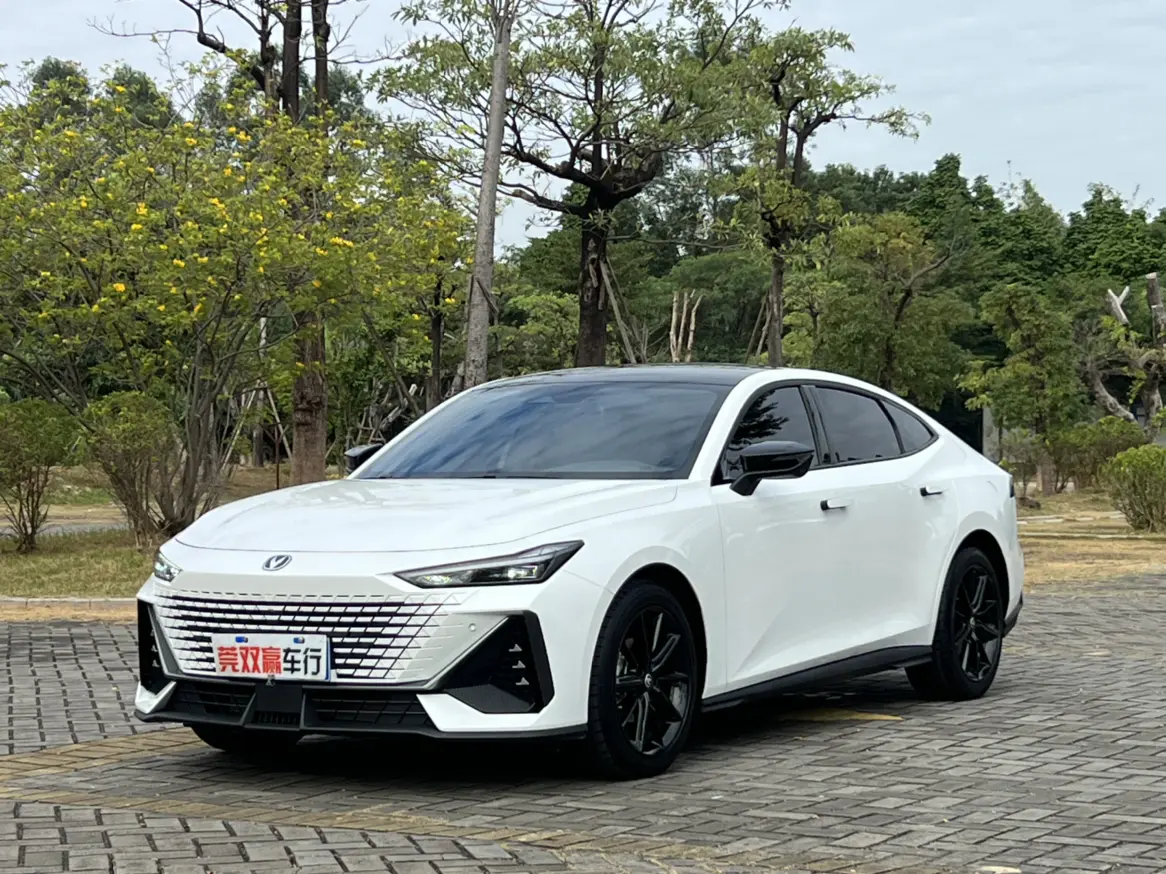 Changan UNI-V  из Китая