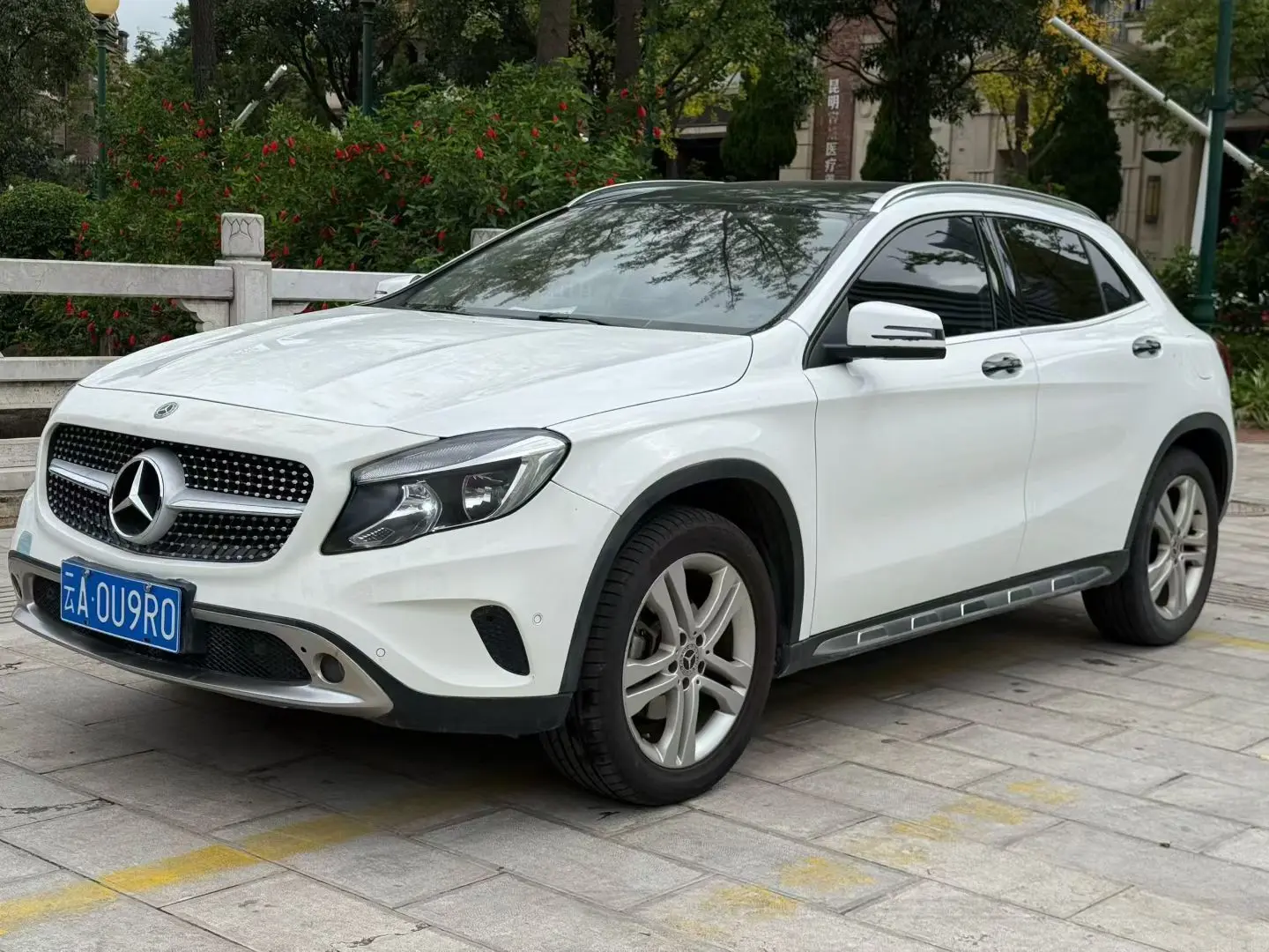 Mercedes-Benz GLA  из Китая