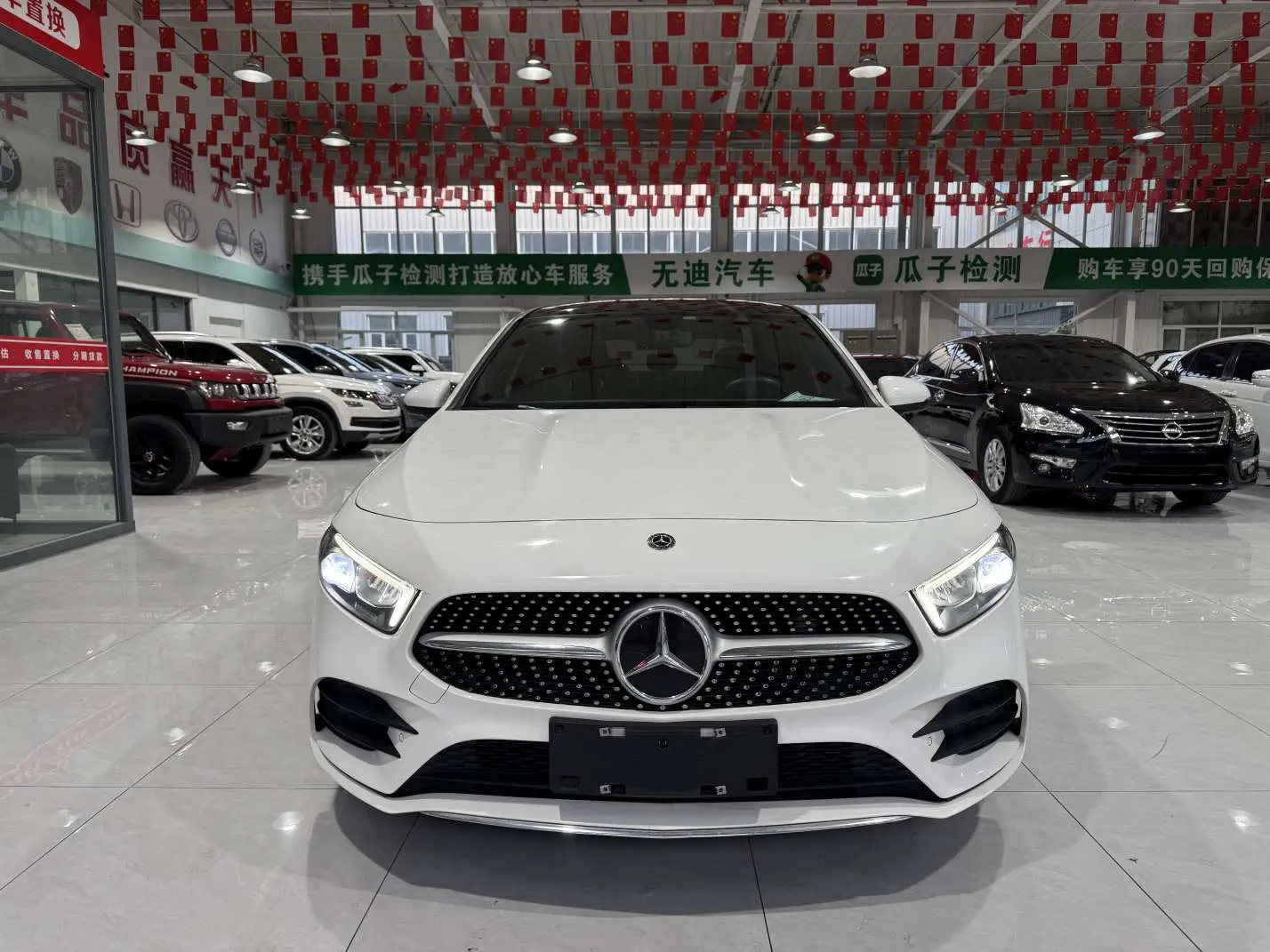 Mercedes-Benz Mercedes Benz A Class  из Китая