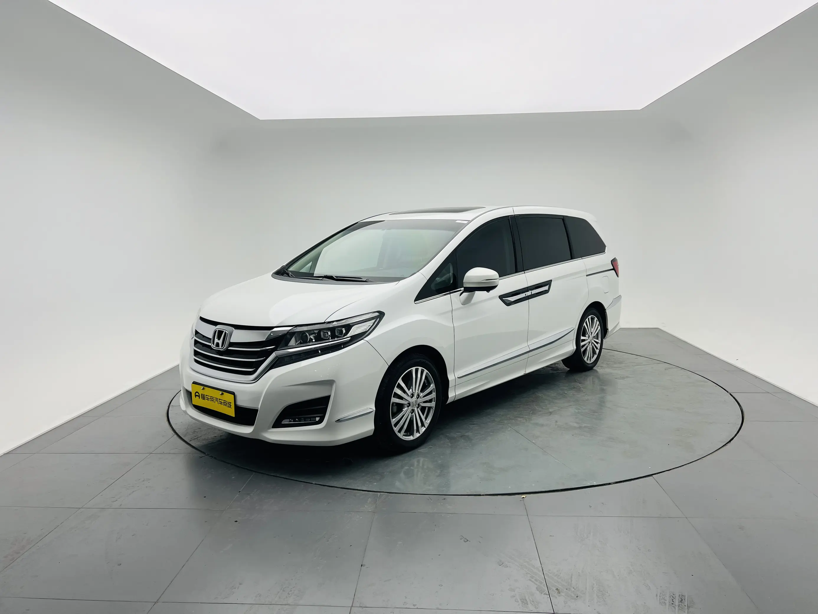 Honda Elysion (Alison)  из Китая