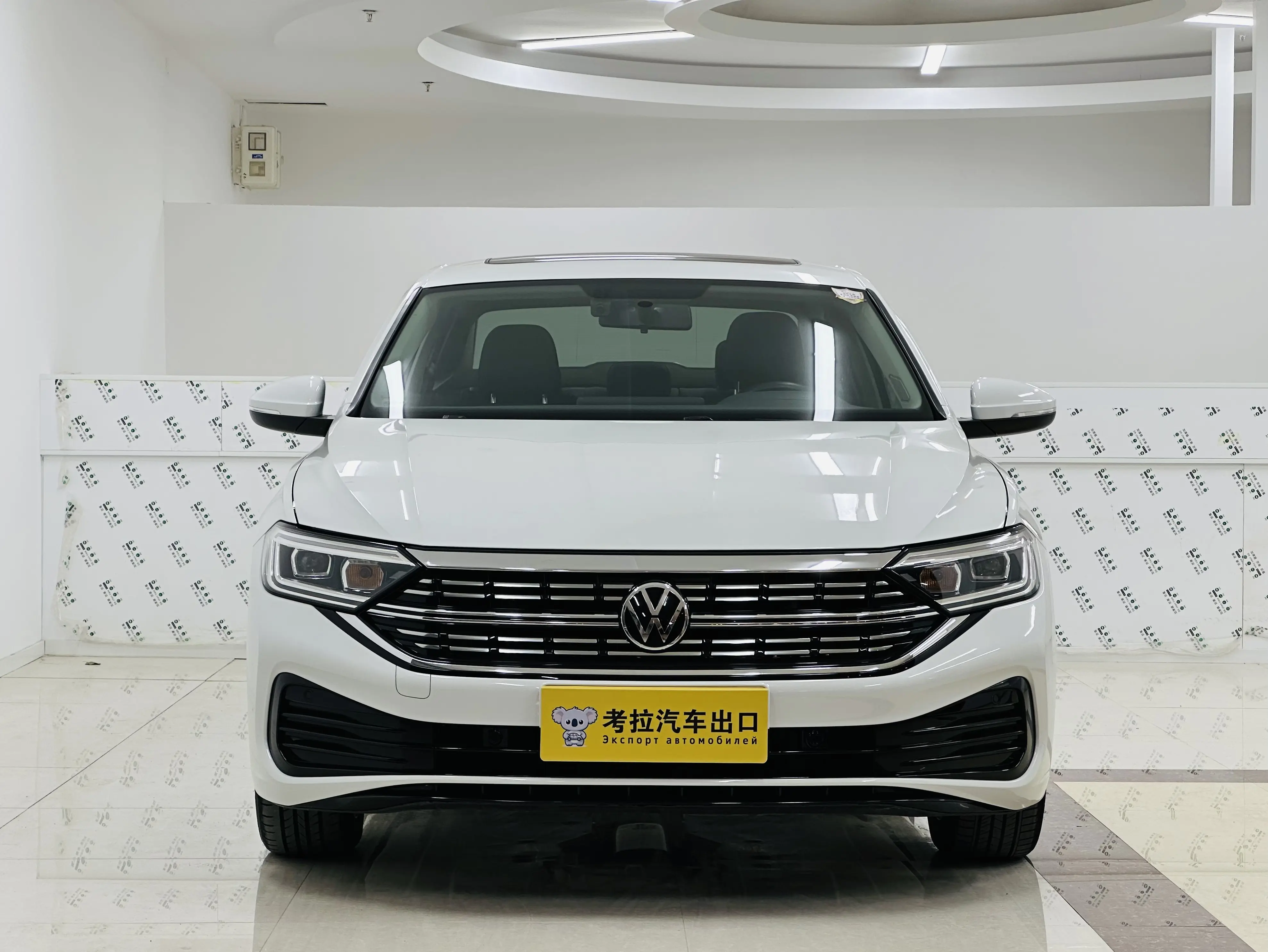 Volkswagen Sagitar  из Китая